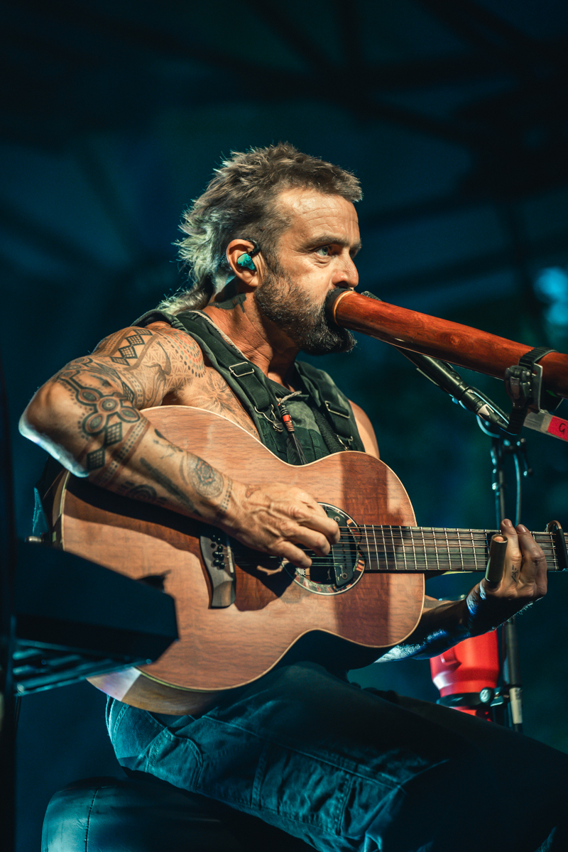 Xavier Rudd @ OLT Rivierenhof, picture 13, photographed by Jelle Meersschaut - FrontView Magazine
