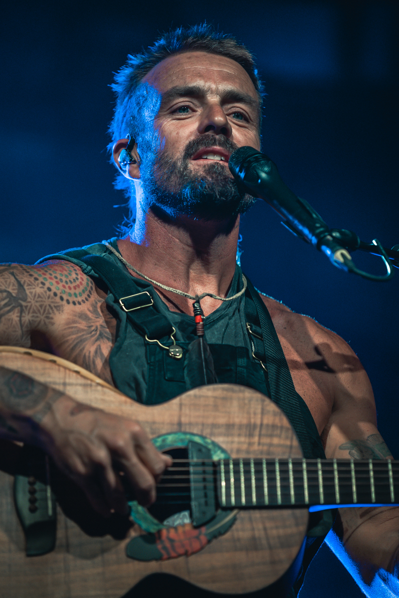 Xavier Rudd @ OLT Rivierenhof, picture 18, photographed by Jelle Meersschaut - FrontView Magazine