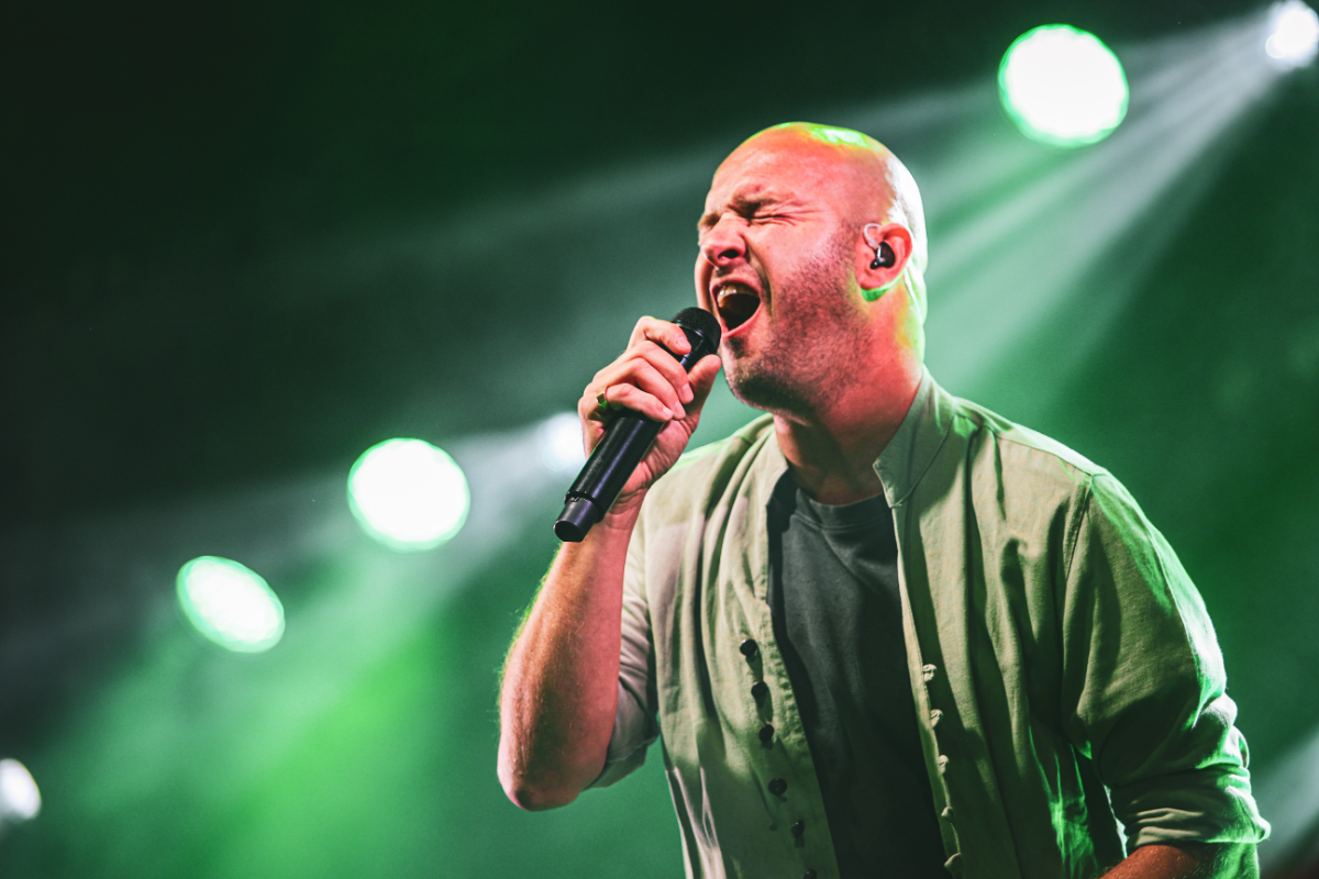 Stan Van Samang @ Gentse Feesten 2024, picture 2, photographed by Kitty van de Waart - FrontView Magazine