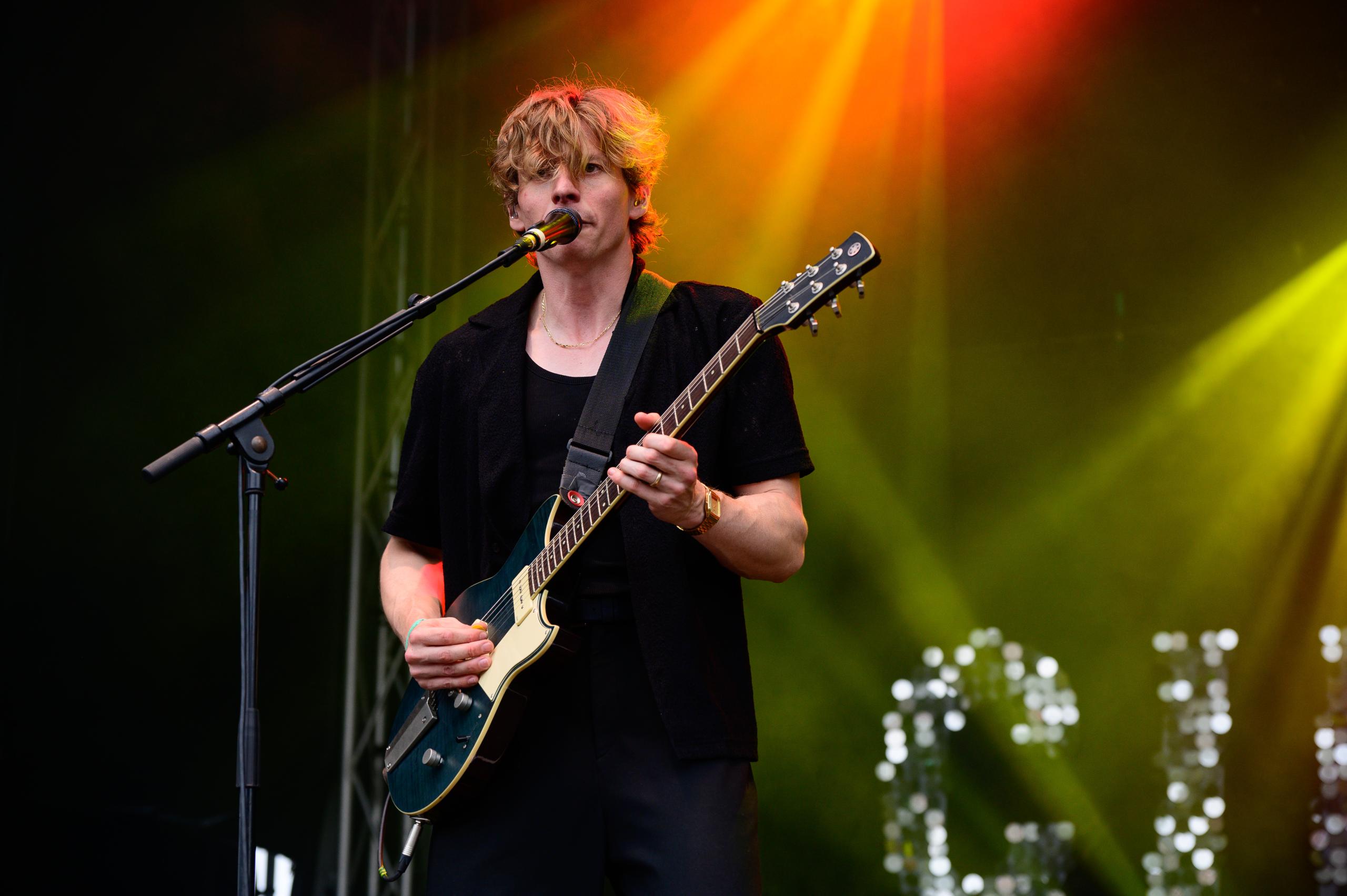 Circa Waves @ Rock Olmen, picture 8, photographed by Gert Daemen - FrontView Magazine