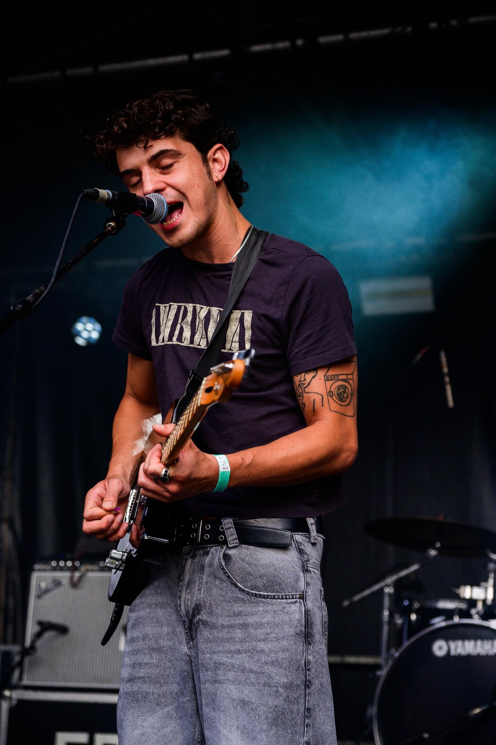Eygptian Blue @ rock Olmen, picture 1, photographed by Gert Daemen - FrontView Magazine