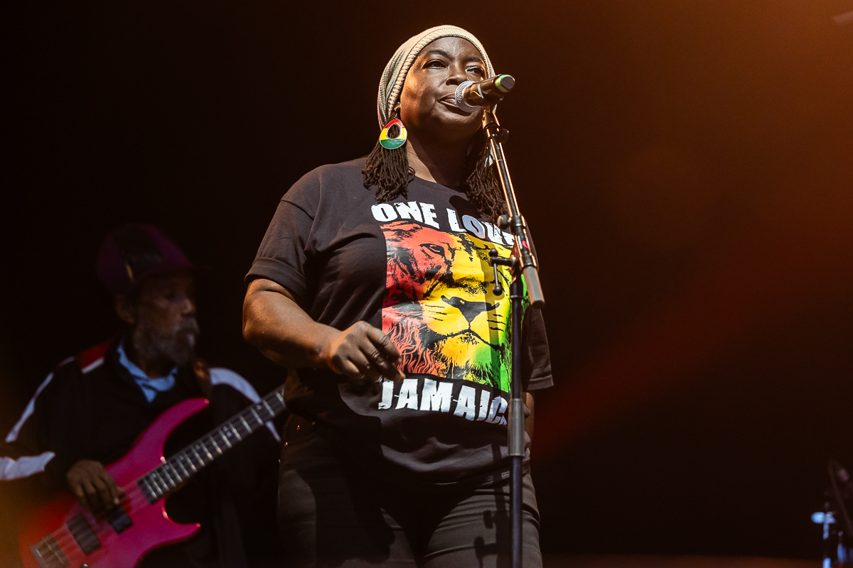 Black Uhuru @ Sfinks Mixed 2024 zondag, picture 10, photographed by Marc Verdonck - FrontView Magazine