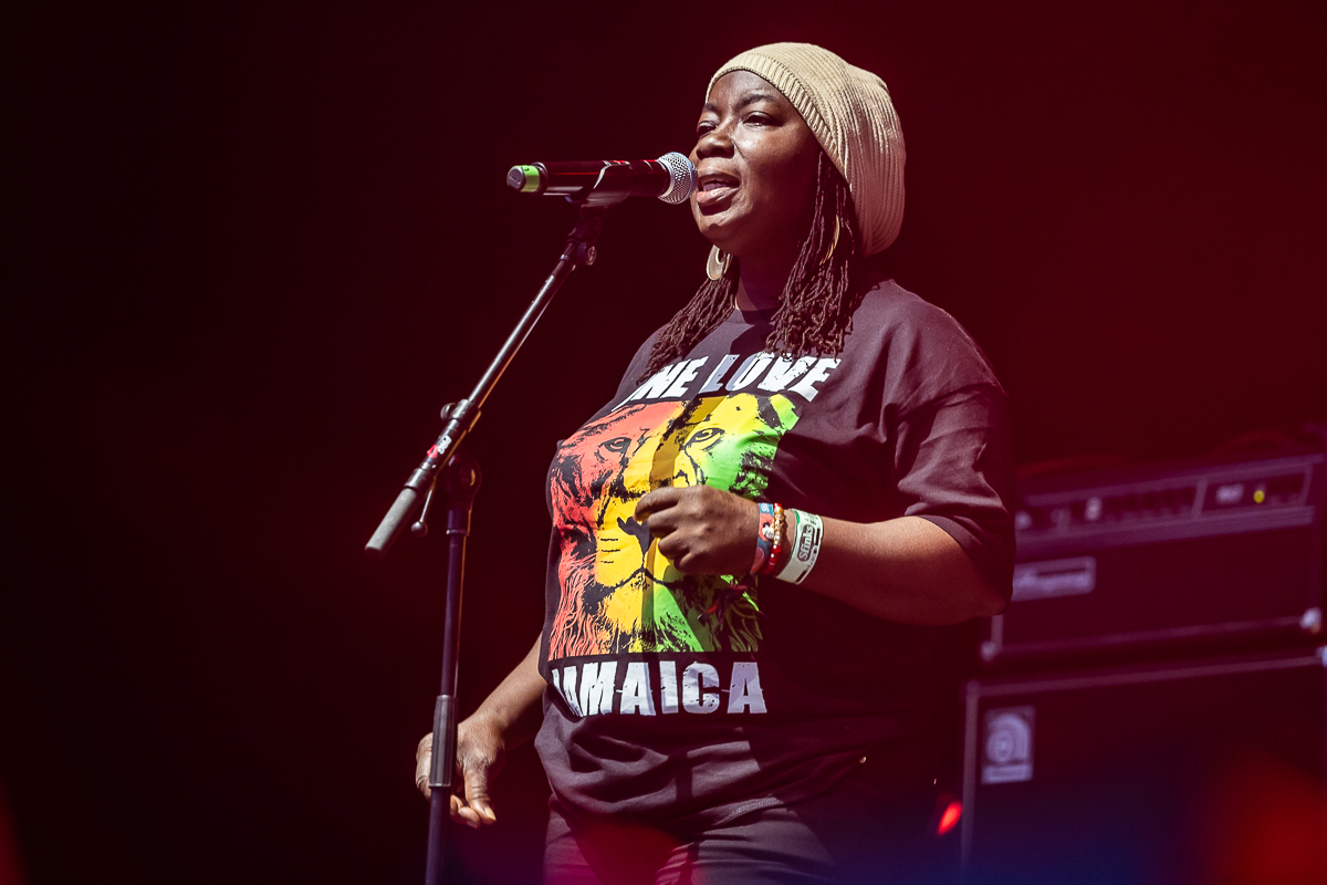 Black Uhuru @ Sfinks Mixed 2024 zondag, picture 14, photographed by Marc Verdonck - FrontView Magazine