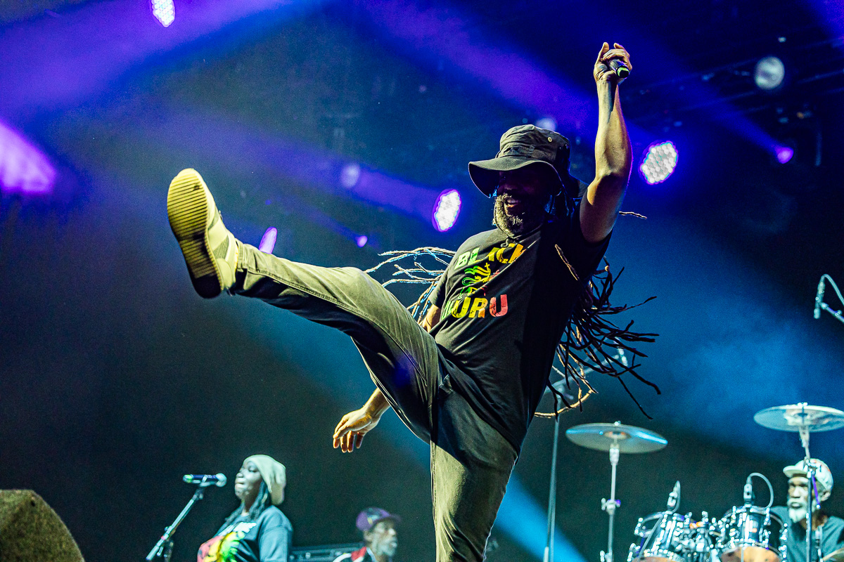 Black Uhuru @ Sfinks Mixed 2024 zondag, picture 17, photographed by Marc Verdonck - FrontView Magazine