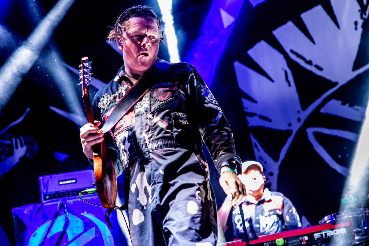 Levellers @ Rock Olmen, picture 1, photographed by Dorien Goetschalckx - FrontView Magazine