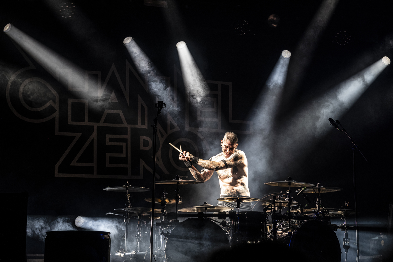Channel Zero @ OLT Rivierenhof, picture 24, photographed by Sandra Van Watermeulen - FrontView Magazine