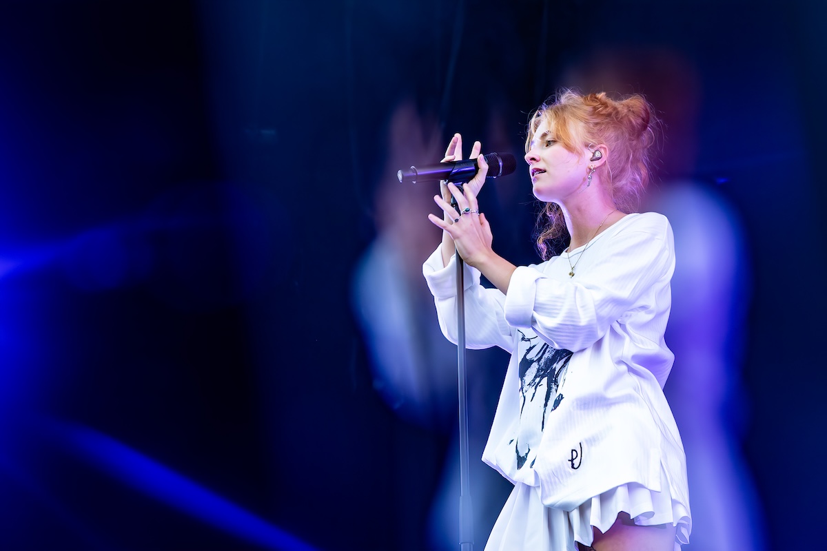 Froukje @ Suikerrock, picture 3, photographed by Dorien Goetschalckx - FrontView Magazine