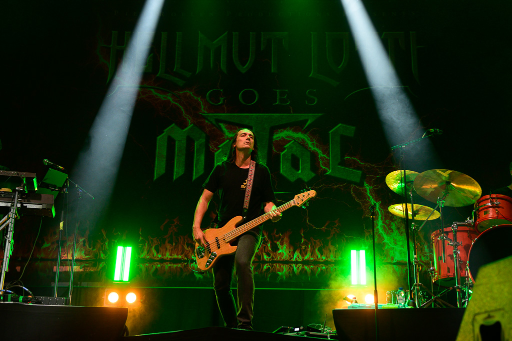 Hellmut Lotti goes Metal @ Summer Sessions, picture 2, photographed by Gert Daemen - FrontView Magazine