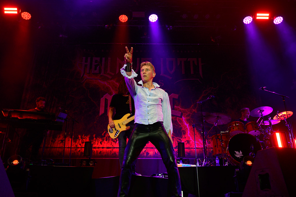 Hellmut Lotti goes Metal @ Summer Sessions, picture 20, photographed by Gert Daemen - FrontView Magazine