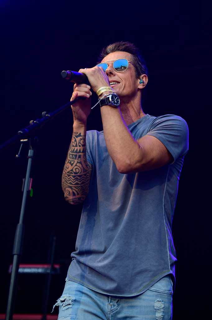 K's Choice @ Summer Sessions, foto 1, foto's door Gert Daemen - FrontView Magazine