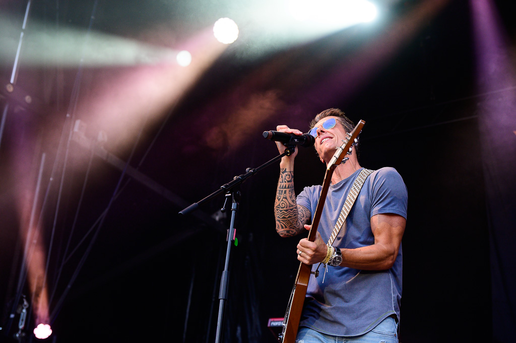 K's Choice @ Summer Sessions, foto 7, foto's door Gert Daemen - FrontView Magazine