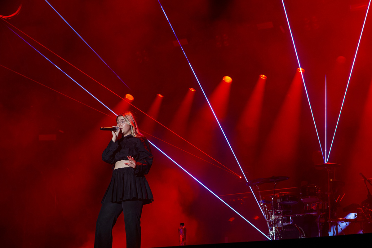 Regi Live ft Linda & guests @ Lokerse Feesten 2024, picture 2, photographed by Edwin Houdevelt - FrontView Magazine