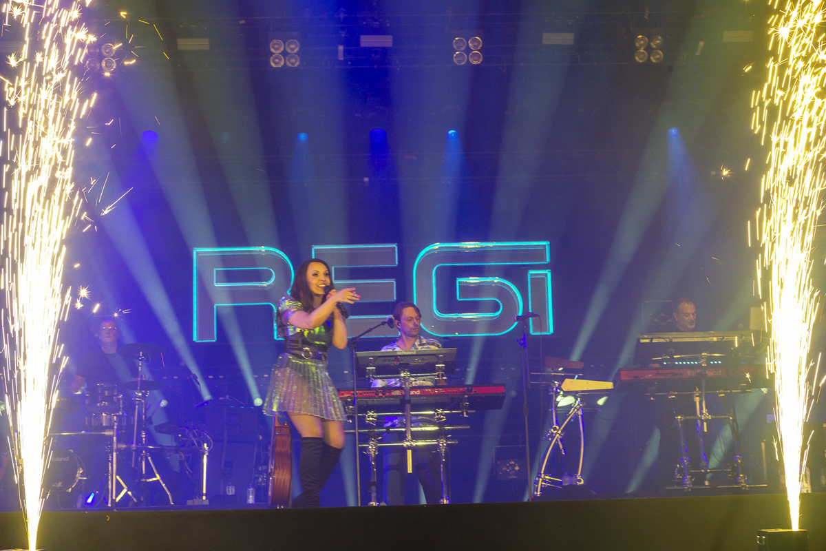 Regi Live ft Linda & guests @ Lokerse Feesten 2024, picture 9, photographed by Edwin Houdevelt - FrontView Magazine