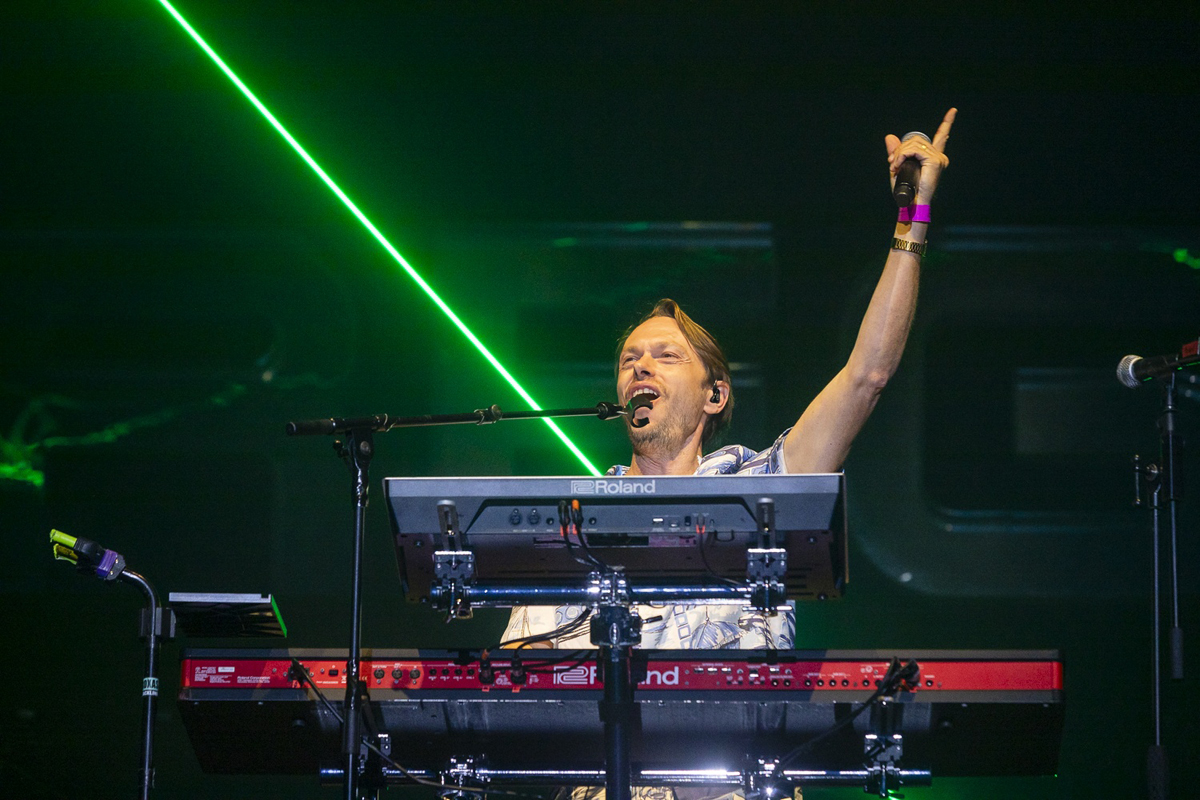 Regi Live ft Linda & guests @ Lokerse Feesten 2024, picture 12, photographed by Edwin Houdevelt - FrontView Magazine