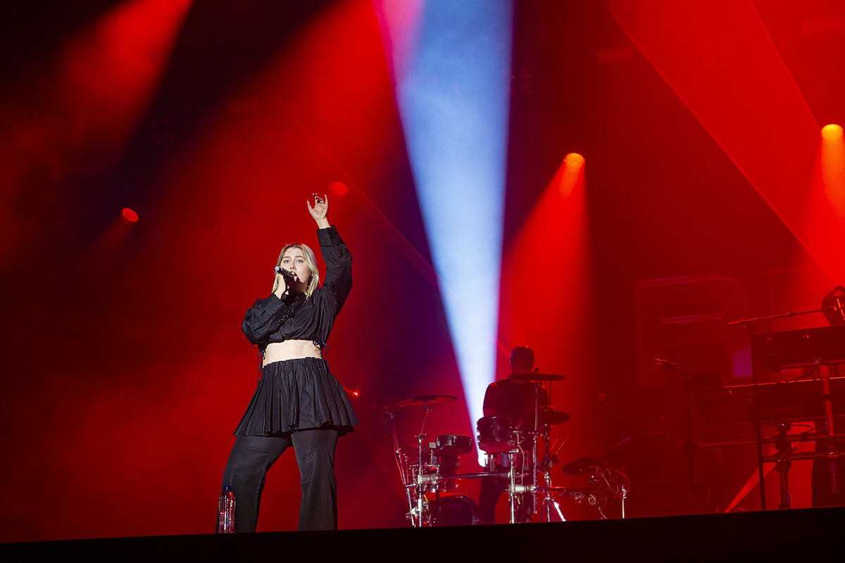 Regi Live ft Linda & guests @ Lokerse Feesten 2024, picture 13, photographed by Edwin Houdevelt - FrontView Magazine