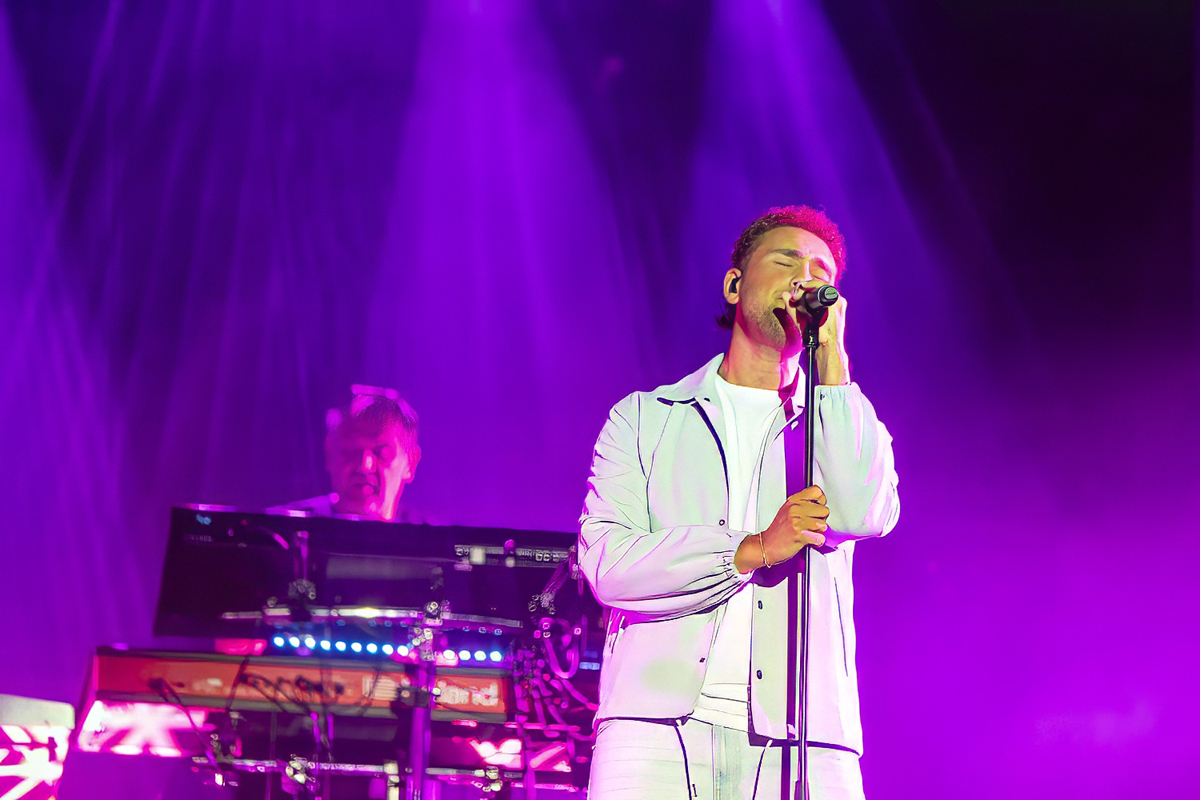 Regi Live ft Linda & guests @ Lokerse Feesten 2024, picture 28, photographed by Edwin Houdevelt - FrontView Magazine
