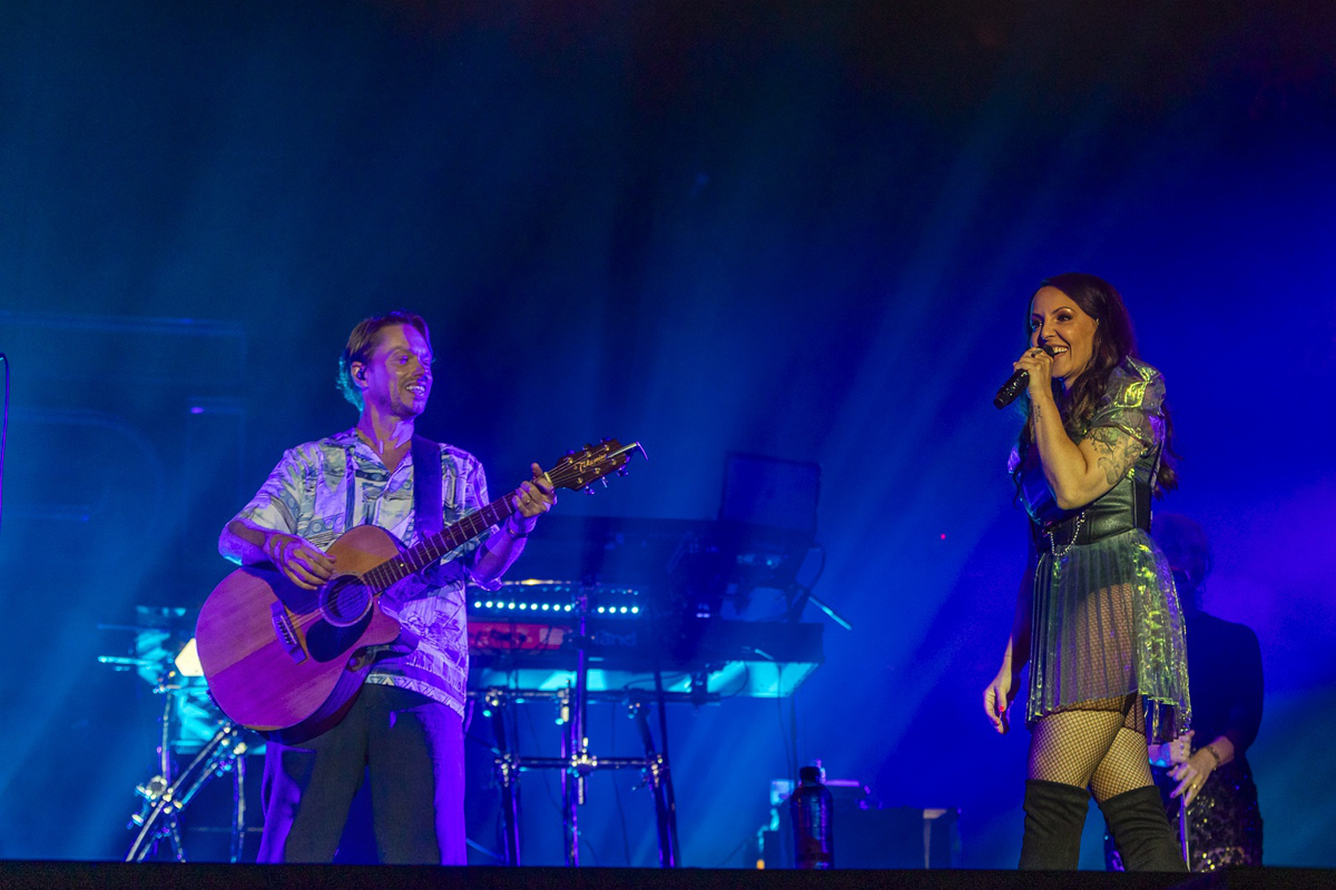 Regi Live ft Linda & guests @ Lokerse Feesten 2024, picture 34, photographed by Edwin Houdevelt - FrontView Magazine