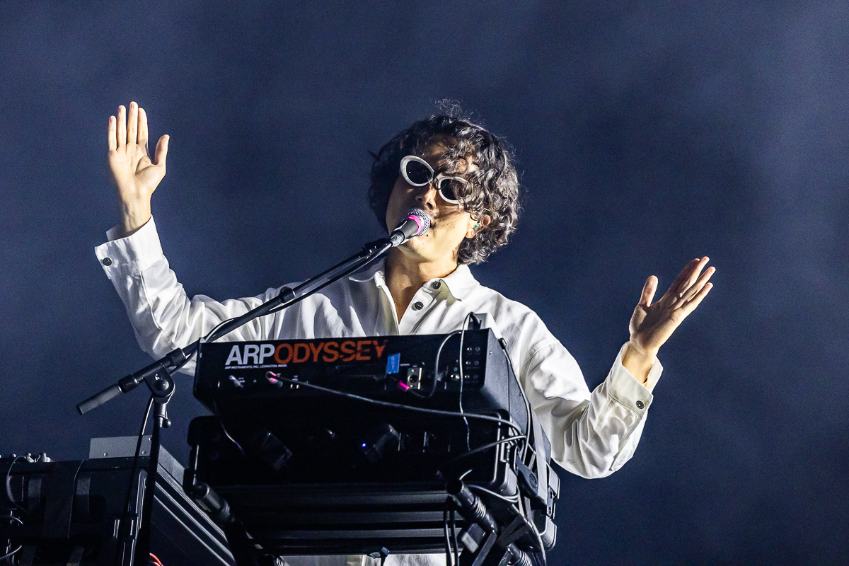 Charlotte Adigery + Bolis Pupul @ Lokerse Feesten 2024, picture 6, photographed by Marc Verdonck - FrontView Magazine