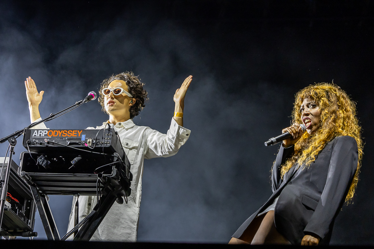 Charlotte Adigery + Bolis Pupul @ Lokerse Feesten 2024, picture 9, photographed by Marc Verdonck - FrontView Magazine
