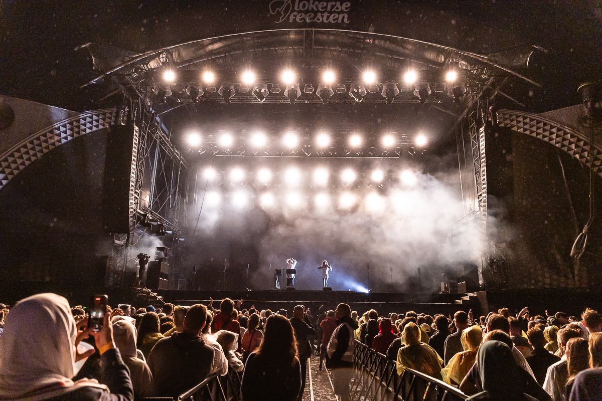 Charlotte Adigery + Bolis Pupul @ Lokerse Feesten 2024, picture 29, photographed by Marc Verdonck - FrontView Magazine