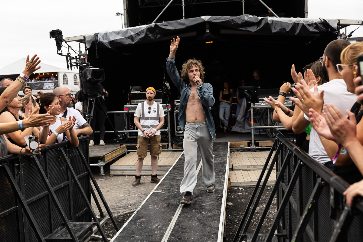 Compact Disk Dummies @ Lokerse Feesten 2024, picture 34, photographed by Marc Verdonck - FrontView Magazine