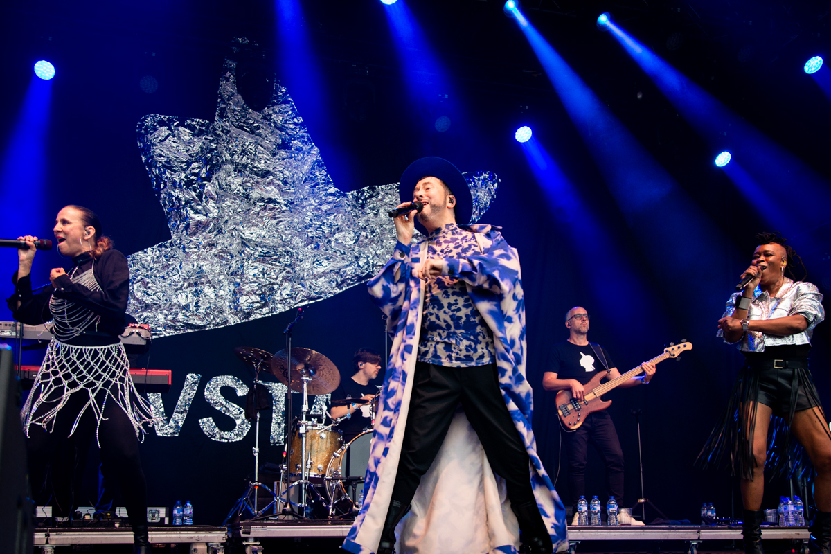 Gustaph @ Down By The Sea, picture 6, photographed by Jurgen Van De Maele - FrontView Magazine