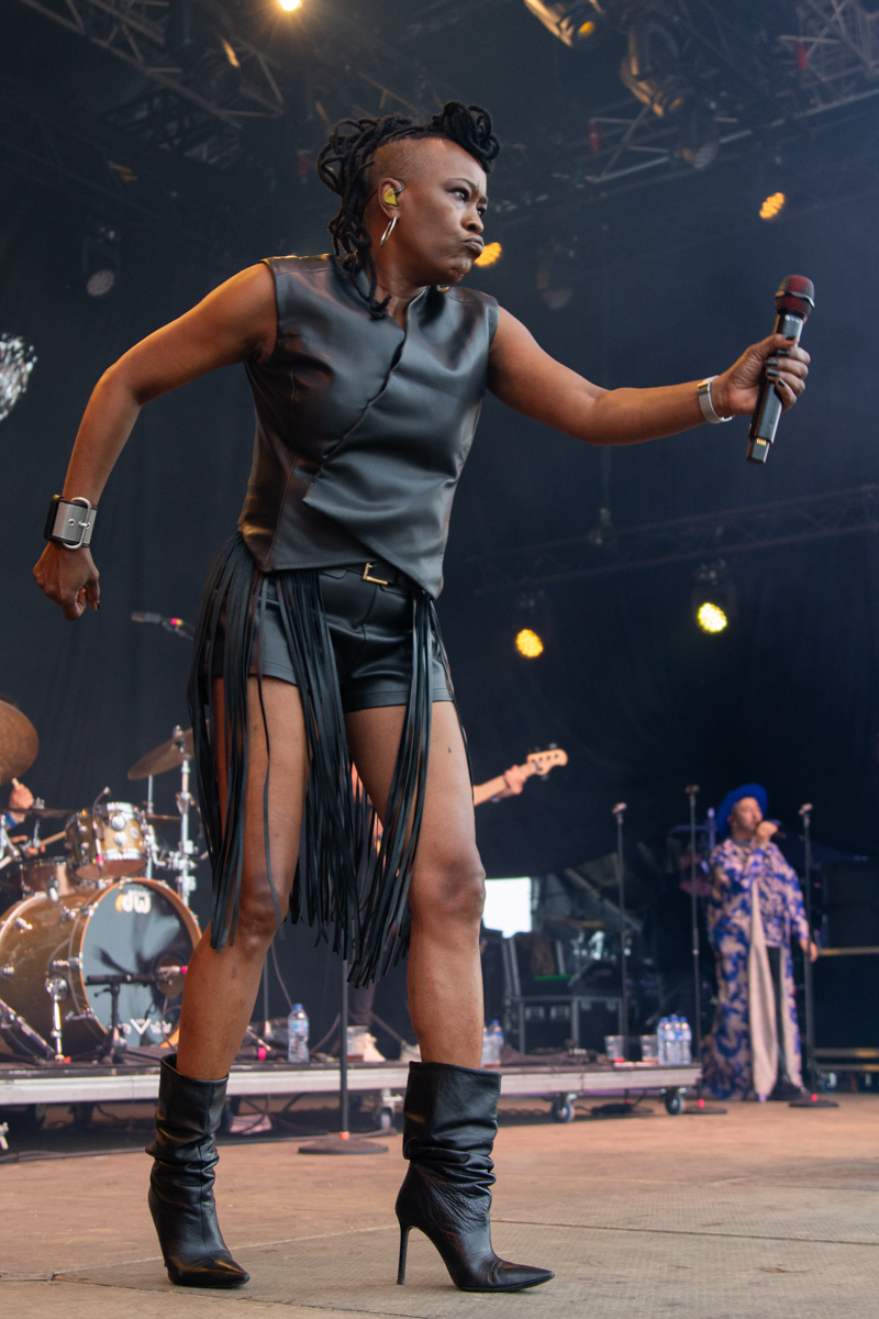 Gustaph @ Down By The Sea, picture 22, photographed by Jurgen Van De Maele - FrontView Magazine