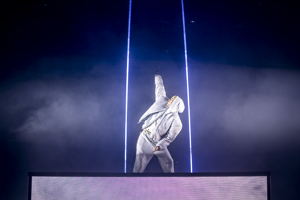 Oscar And The Wolf @ Suikerrock 2024, picture 6, photographed by Peter Smet - FrontView Magazine