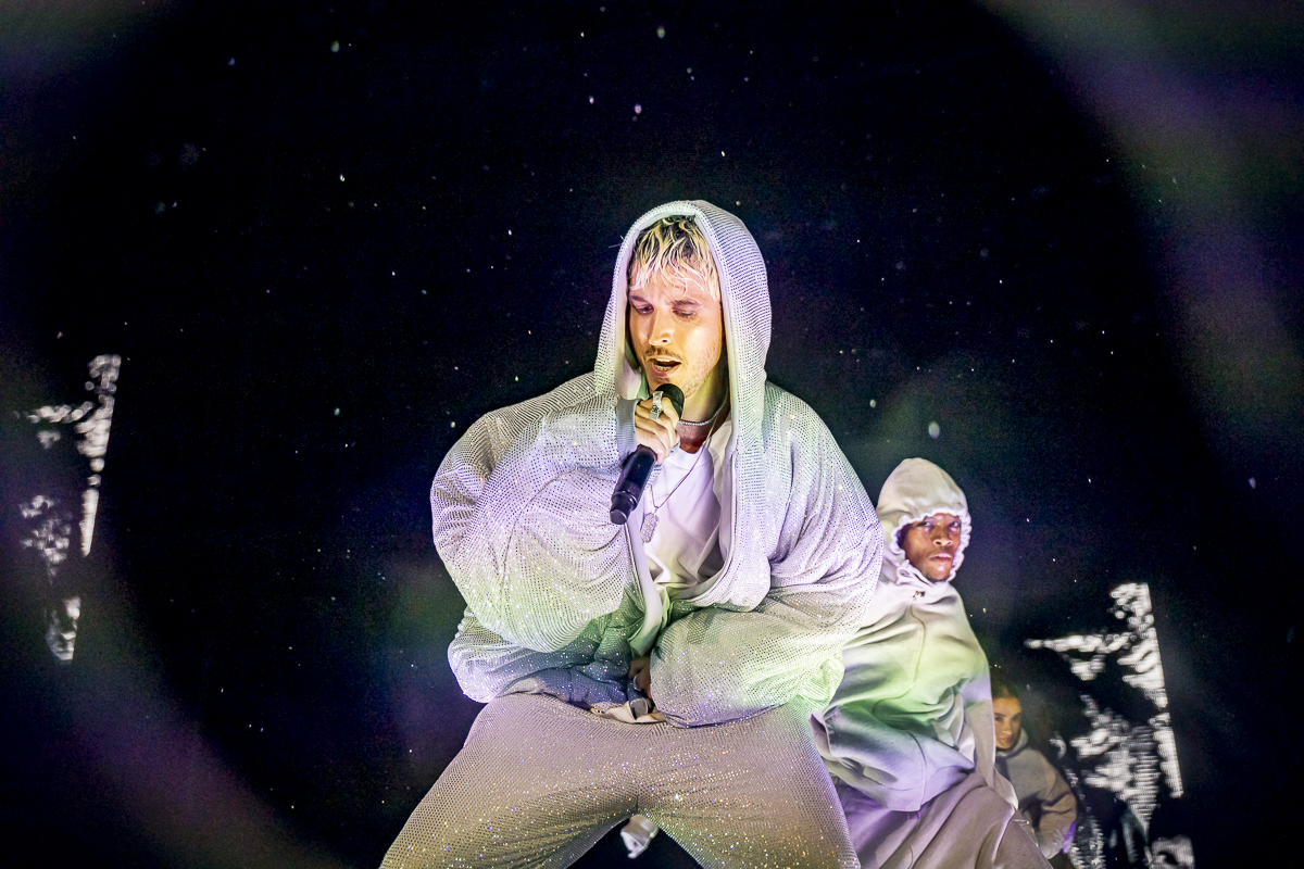 Oscar And The Wolf @ Suikerrock 2024, picture 13, photographed by Peter Smet - FrontView Magazine
