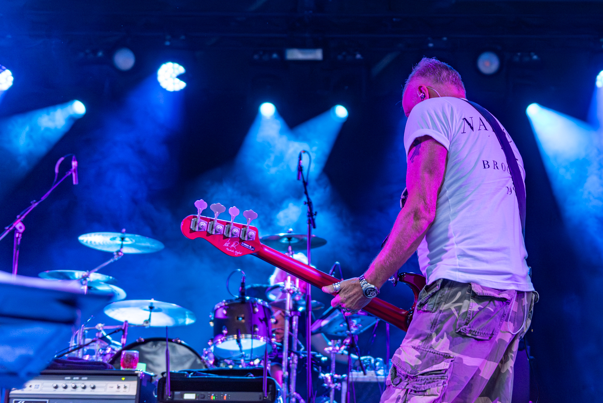 Peter Hook & The Light @ OLT Rivierenhof, picture 5, photographed by Bart Janssens, Patrick Van den Troost - FrontView Magazine