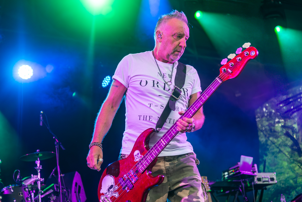 Peter Hook & The Light @ OLT Rivierenhof, picture 7, photographed by Bart Janssens, Patrick Van den Troost - FrontView Magazine
