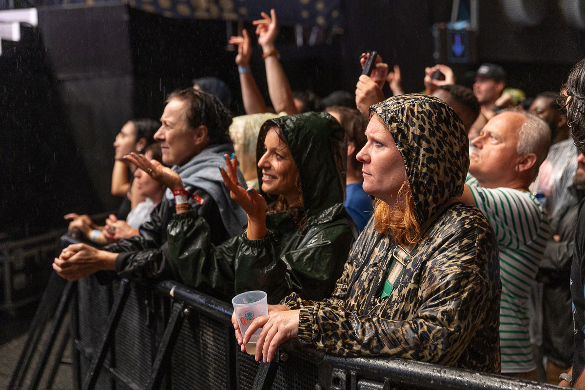 Phoenix @ Lokerse Feesten 2024, picture 4, photographed by Marc Verdonck - FrontView Magazine