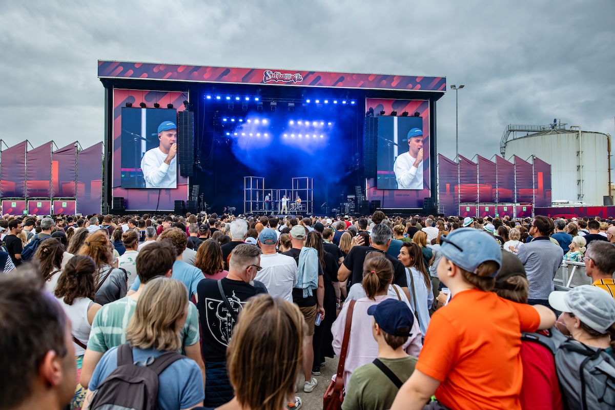 Suikerrock sfeer, picture 3, photographed by Dorien Goetschalckx - FrontView Magazine