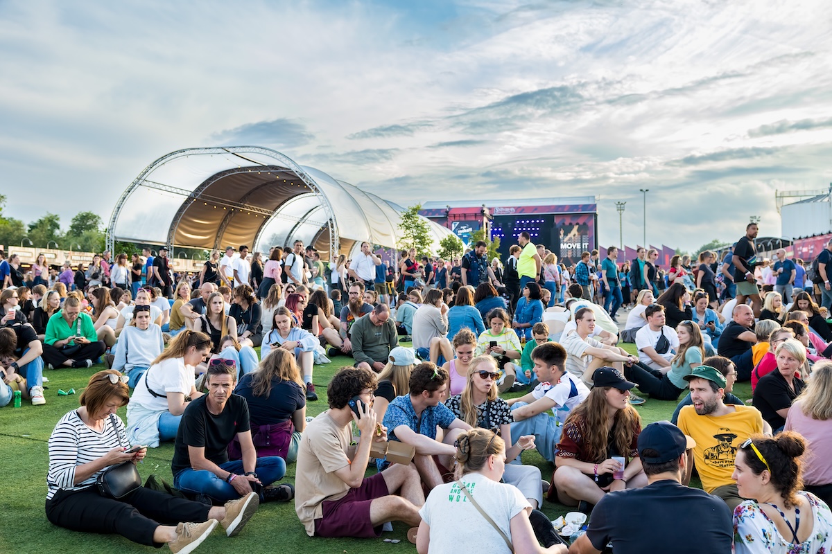 Suikerrock sfeer, picture 5, photographed by Dorien Goetschalckx - FrontView Magazine