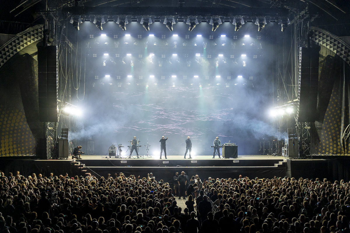 Front242 @ Lokerse Feesten, picture 1, photographed by Luc Klinckaert - FrontView Magazine