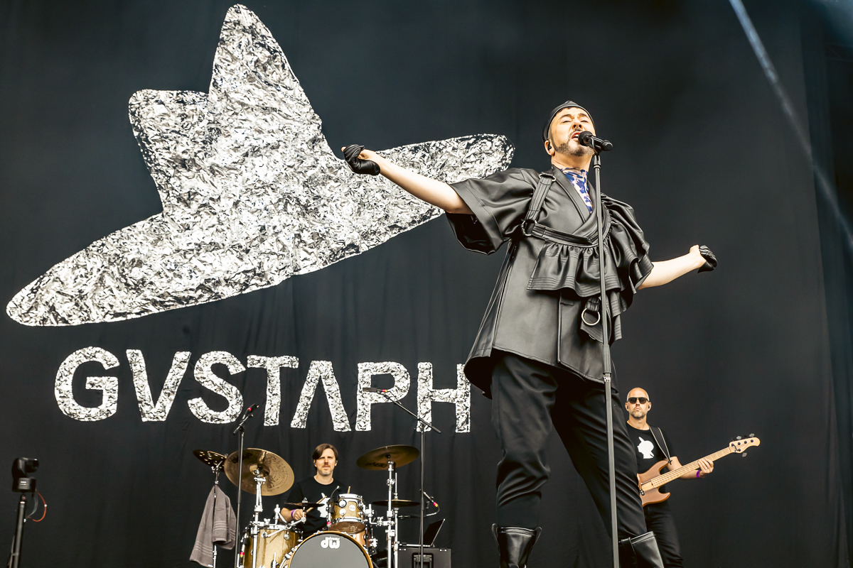Gustaph @ Suikerrock 2024, picture 3, photographed by Peter Smet - FrontView Magazine