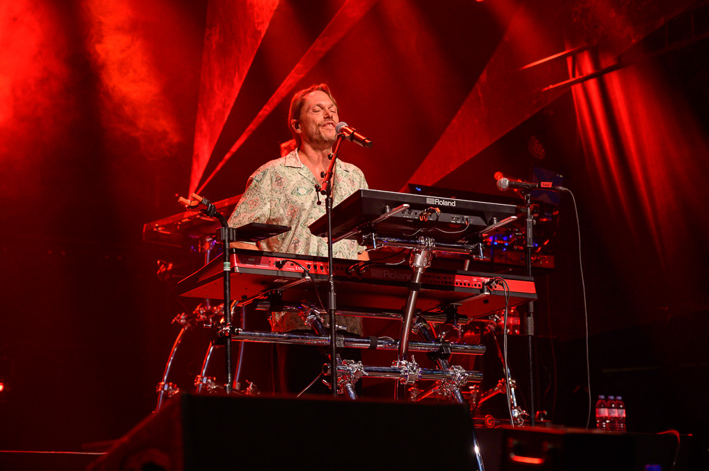 Regi Live ft Linda & guests @ Paal op Stelten, picture 3, photographed by Gert Daemen - FrontView Magazine