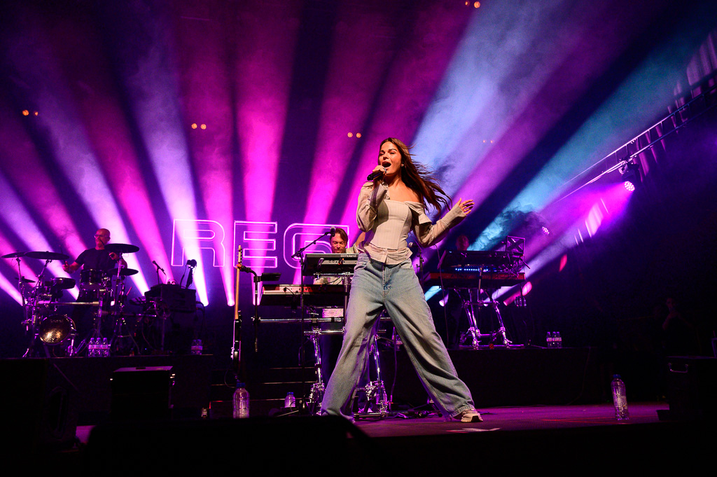 Regi Live ft Linda & guests @ Paal op Stelten, picture 5, photographed by Gert Daemen - FrontView Magazine