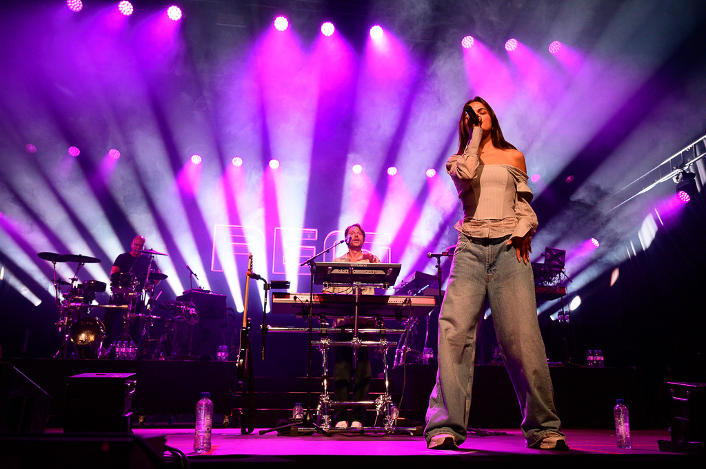 Regi Live ft Linda & guests @ Paal op Stelten, picture 6, photographed by Gert Daemen - FrontView Magazine