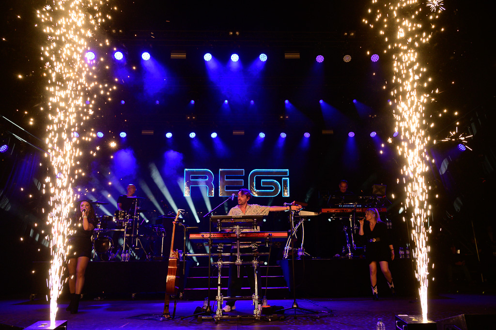 Regi Live ft Linda & guests @ Paal op Stelten, picture 26, photographed by Gert Daemen - FrontView Magazine