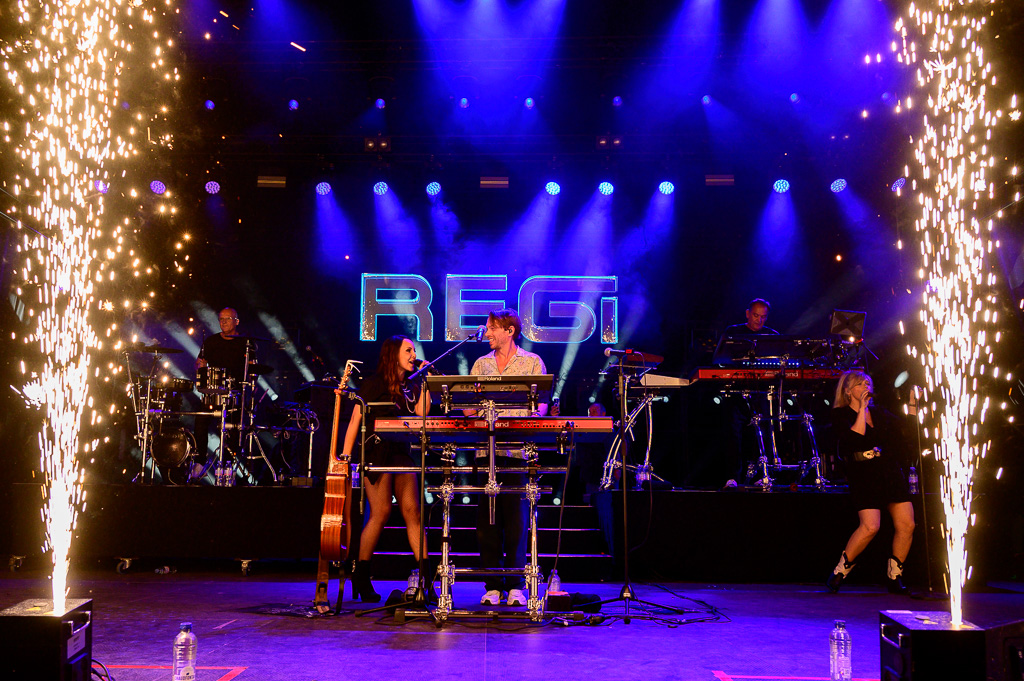 Regi Live ft Linda & guests @ Paal op Stelten, picture 27, photographed by Gert Daemen - FrontView Magazine