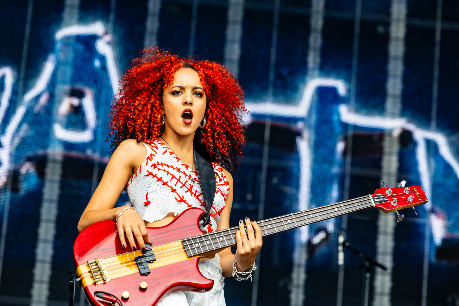 Nova Twins @ Lokerse Feesten, picture 3, photographed by Dorien Goetschalckx - FrontView Magazine