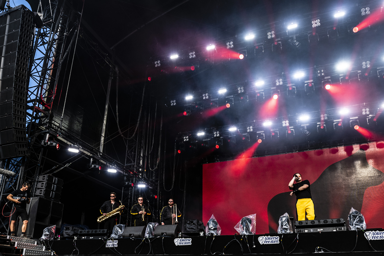 Glints @ Lokerse Feesten, picture 2, photographed by Sandra Van Watermeulen - FrontView Magazine