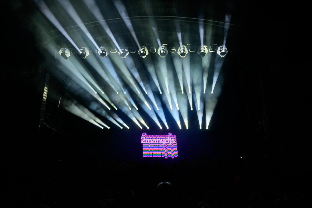 2manydjs @ Lokerse Feesten, picture 10, photographed by Gert Daemen - FrontView Magazine
