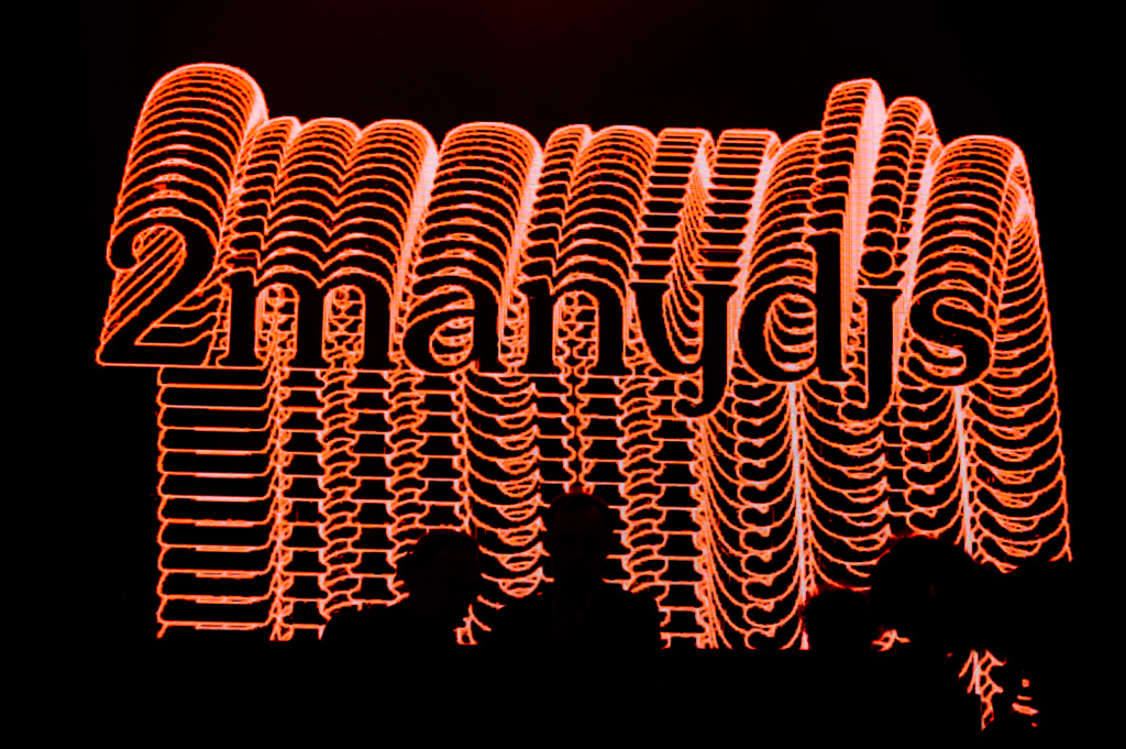 2manydjs @ Lokerse Feesten, picture 13, photographed by Gert Daemen - FrontView Magazine