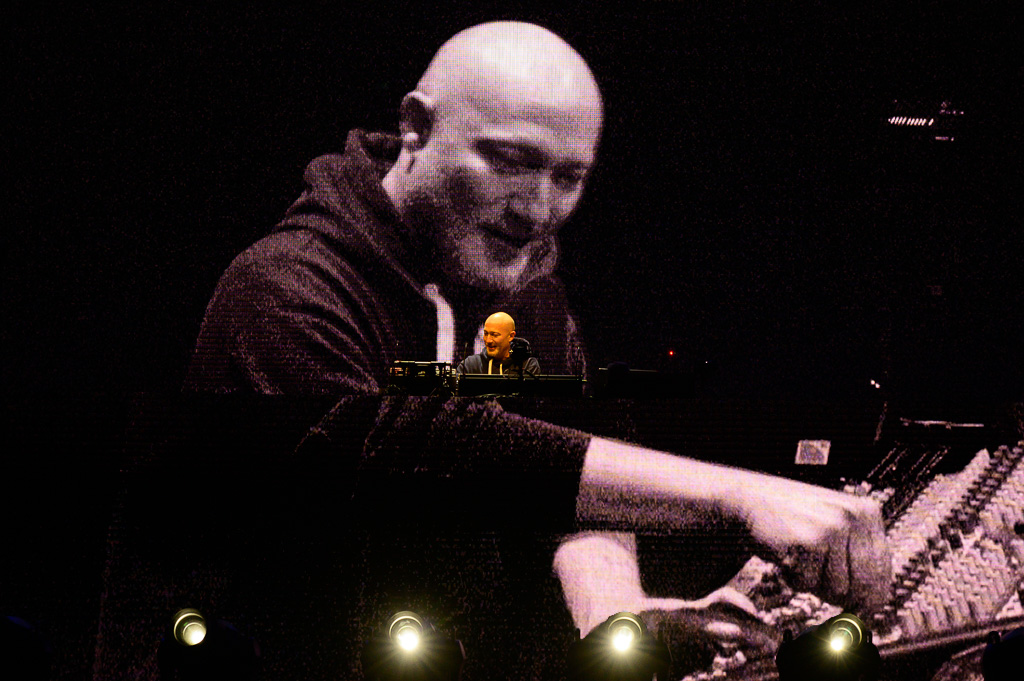 Paul Kalkbrenner @ Lokerse Feesten, picture 2, photographed by Gert Daemen - FrontView Magazine