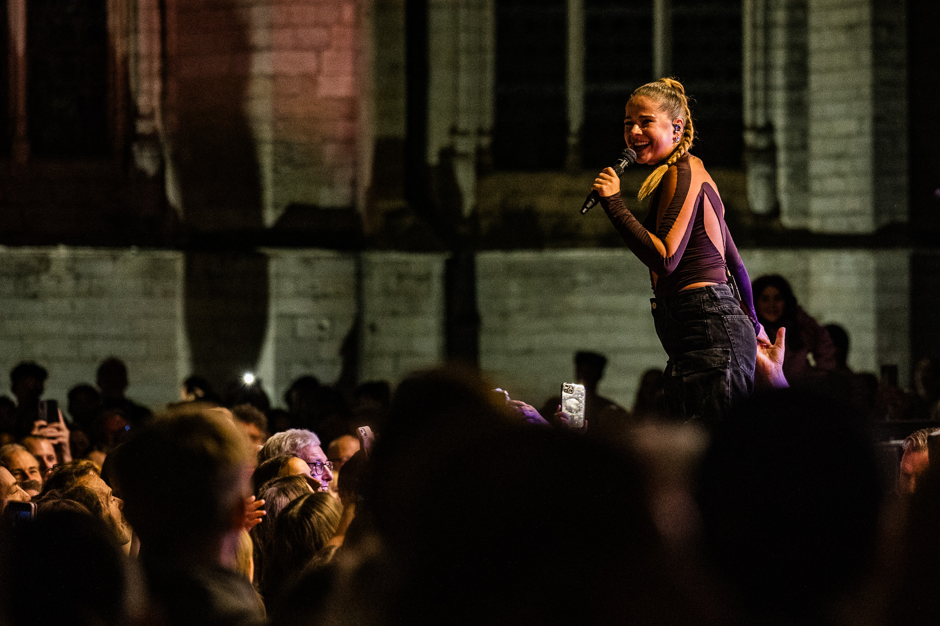 Laura Tesoro @ Beleuvenissen, picture 11, photographed by Jürgen Bruynooghe - FrontView Magazine
