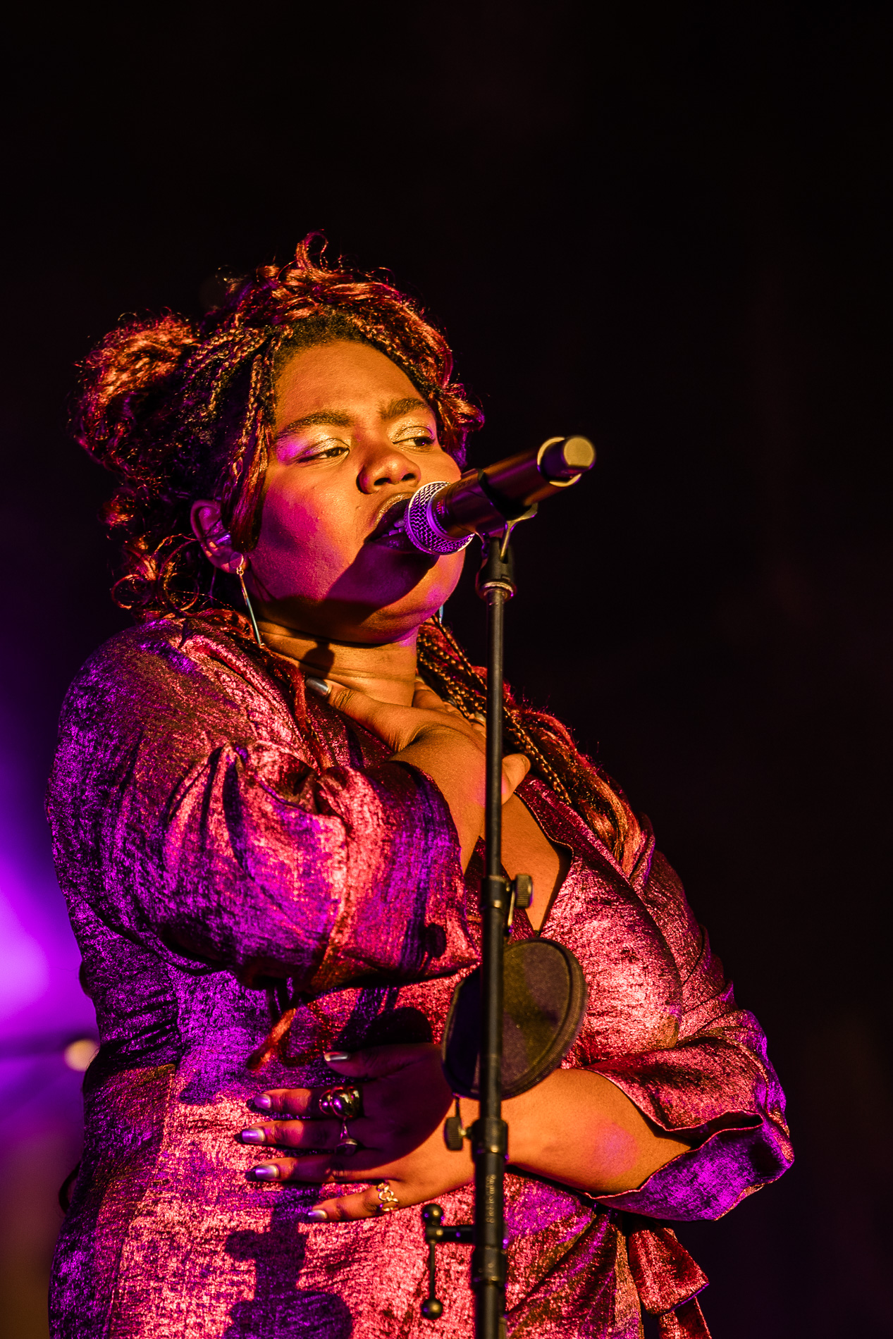 Oriana Ikomo @ Beleuvenissen, picture 13, photographed by Jürgen Bruynooghe - FrontView Magazine