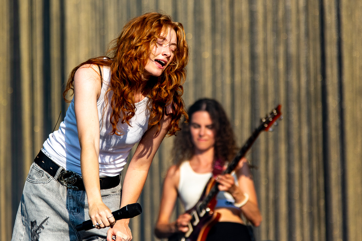 Froukje @ Lokerse Feesten, picture 20, photographed by Luc Klinckaert - FrontView Magazine