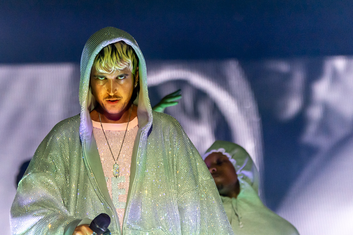 Oscar and The Wolf @ Lokerse Feesten, picture 4, photographed by Luc Klinckaert - FrontView Magazine